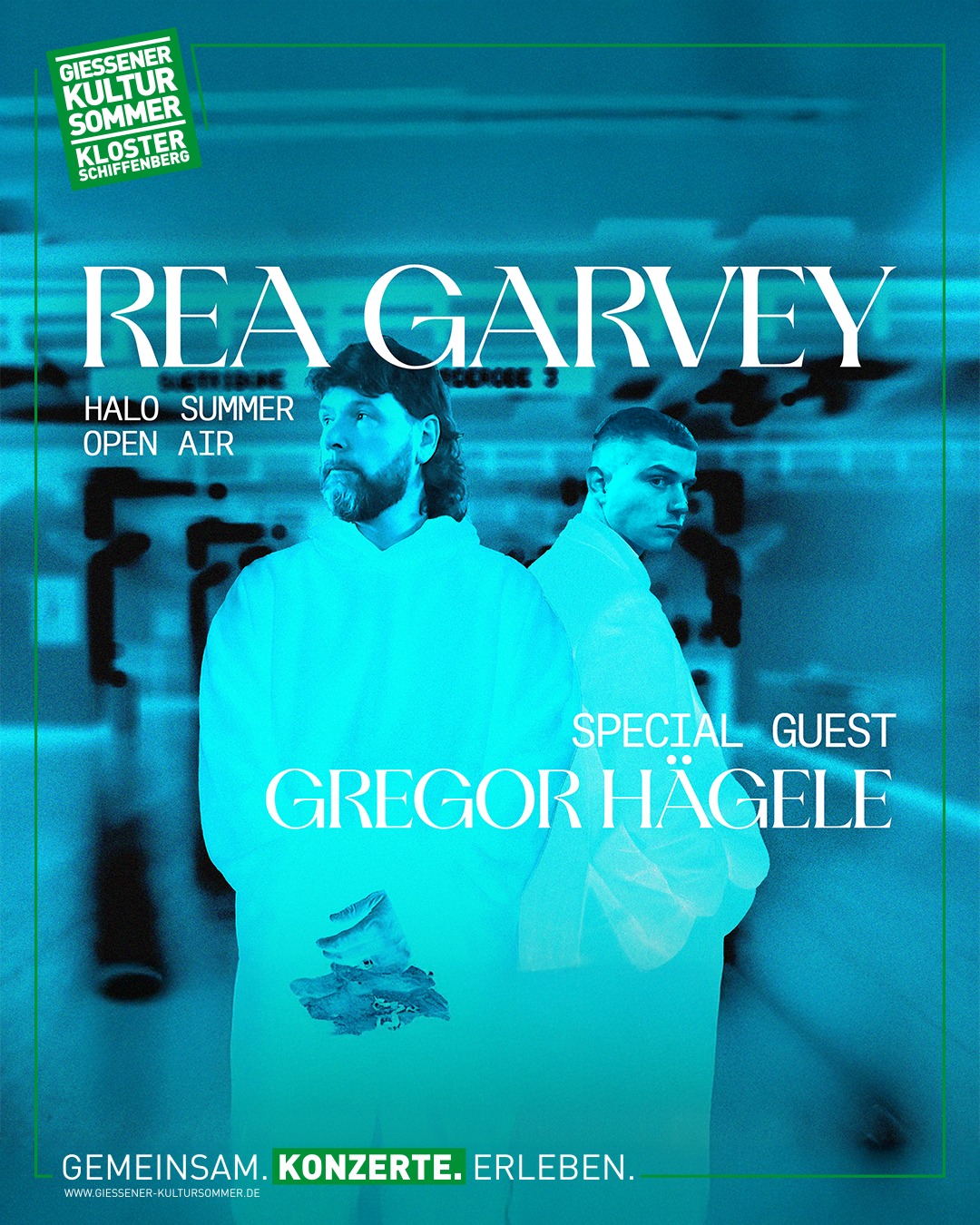 📣 Gregor Hägele als Support für Rea Garvey beim Gießener Kultursommer! 🎶
Wir freuen uns riesig, euch den Support für Rea Garvey am 21. August vorstellen zu dürfen: Gregor Hägele ist mit dabei! 🙌
Mit über 500.000 monatlichen Hörer:innen auf Spotify, einem gefeierten Top-10-Debütalbum und emotionalen Auftritten wie dem Duett mit Helene Fischer in ihrer Weihnachtsshow zählt Gregor zu den spannendsten Stimmen der neuen deutschen Popgeneration. Seine aktuelle Single „MEINS (ECKSTEIN)” ist ein mitreißender Folk-Pop-Song – ehrlich, leicht und direkt ins Herz. ❤️
Live ist Gregor in seinem Element – das spürt man. Und genau das macht ihn zum perfekten Auftakt für einen großartigen Abend mit Rea Garvey!
🎟 Die letzten Tickets für das Konzert von Rea Garvey bekommt ihr über unsere Webseite!
#reagarvey #gregorhägele #giessenerkultursommer #klosterschiffenberg #giessen